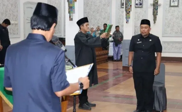 Wali Kota Effendi Edo Lantik Edi Siswoyo sebagai Pj Sekda Kota Cirebon