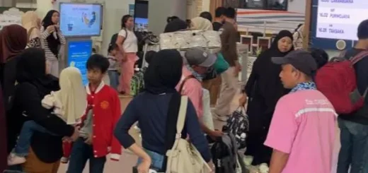 Liburan ke Cirebon Makin Mudah: Turun Kereta, 10 Menit Sudah Bisa Wisata