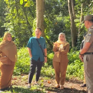 Wakil Wali Kota Cirebon Tinjau Revitalisasi Sentra Pedagang Bunga di Dukuh Semar