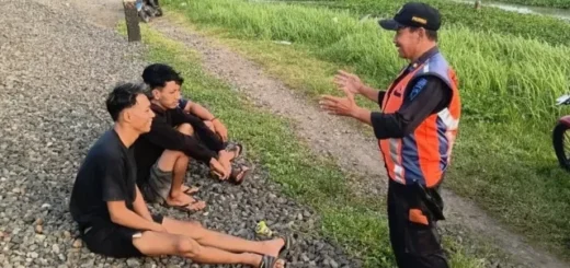 KAI Daop 3 Cirebon Mengimbau Masyarakat Untuk Patuhi Aturan dan Tidak Melakukan Aktivitas Ilegal