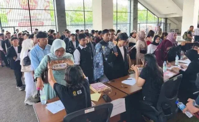 Audisi D’Academy 8 di Cirebon Diserbu Ratusan Peserta dari Berbagai Daerah