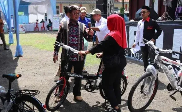 Bupati Cirebon Dorong Hubungan Harmonis Buruh dan Pengusaha di Momentum May Day