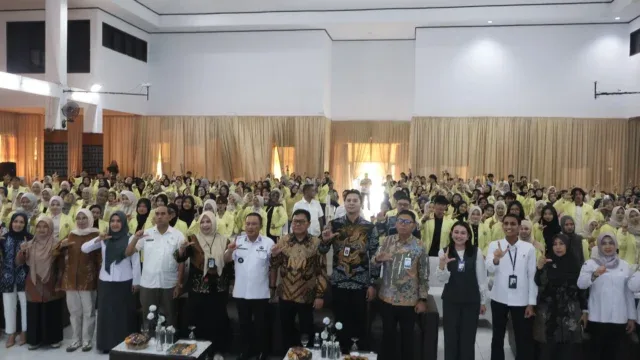 OJK Cirebon Bentengi Mahasiswa UNIKU dari Jerat Pinjol Ilegal dan Judol