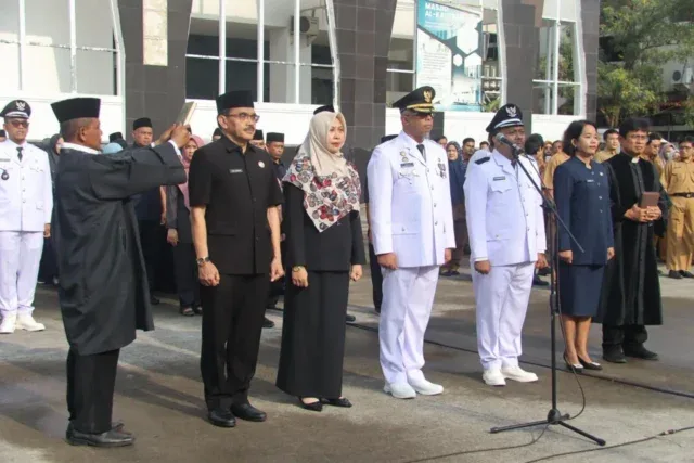 Wali Kota Cirebon Lantik 80 Pejabat, Perkuat Kinerja Birokrasi Berbasis Sistem Merit